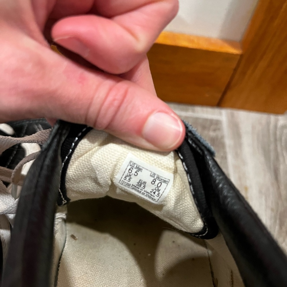Vans Black and White Sneakers - Picture 5 of 5